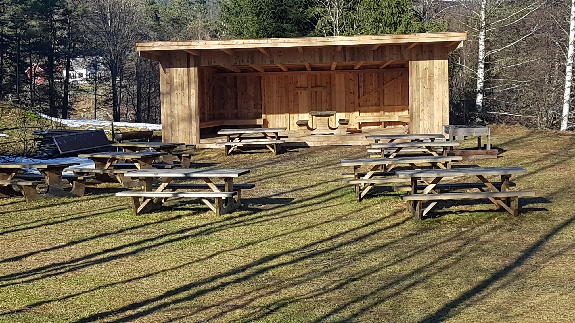 Gapahuken på kirkestedet ved Birkenes kirke